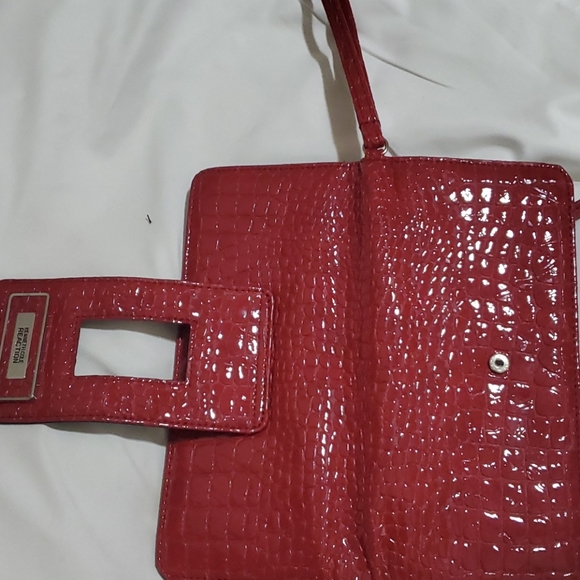 Wallet - Picture 2 of 7